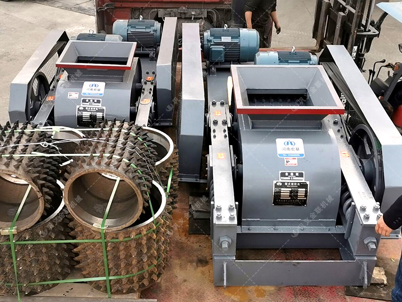 破碎石膏原礦料的雙齒輥破碎機(jī)廠家如何選擇？